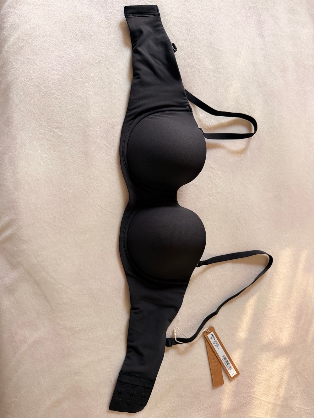 SKIMS STRAPLESS BRA 34C NWT